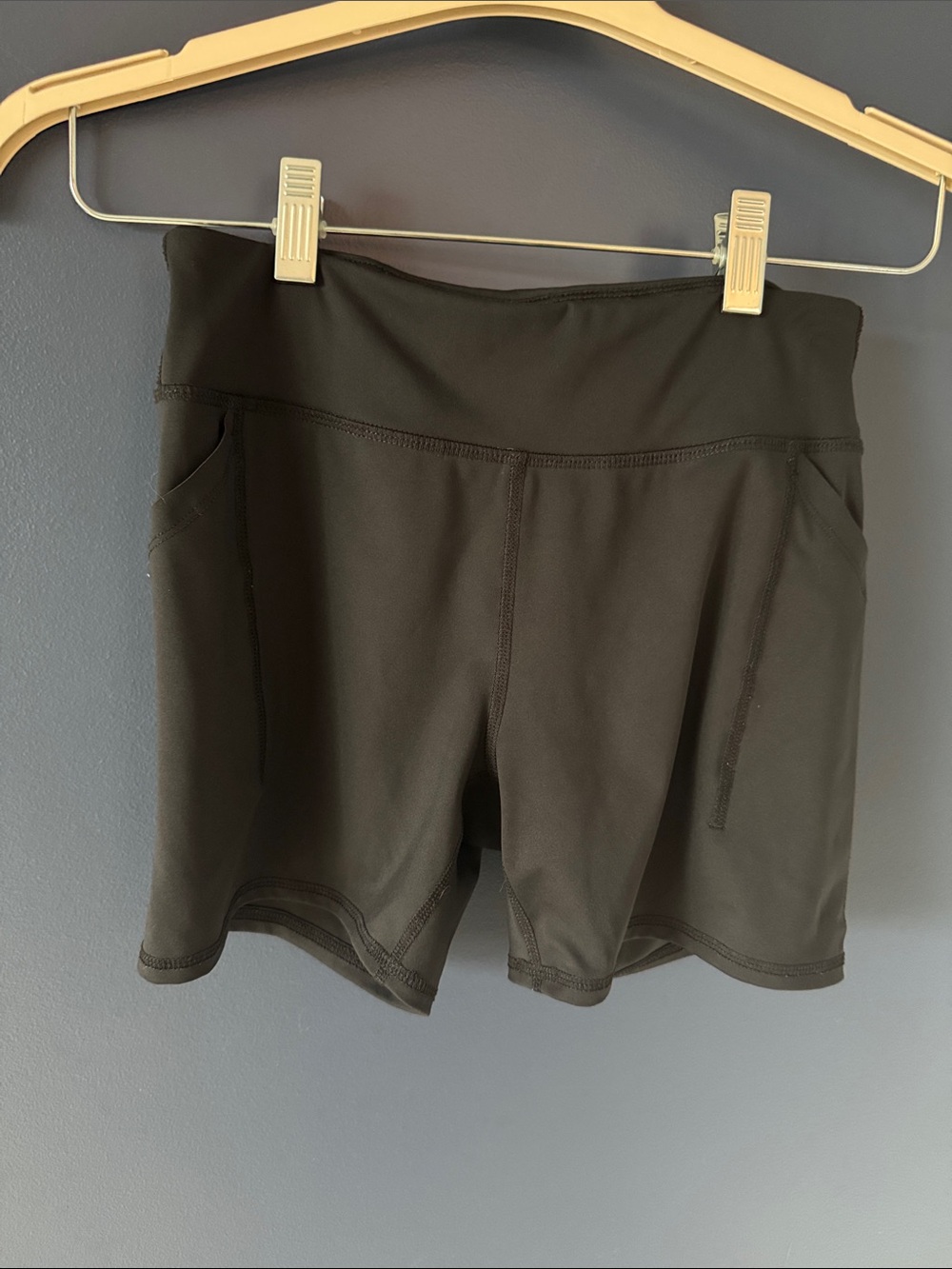 High-Rise Black Athletic Shorts with Side Pockets